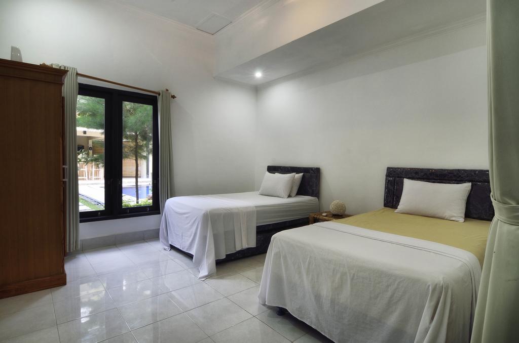 Santai Villa Kuta  Quarto foto